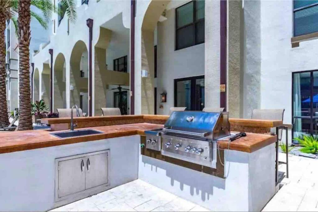 Appartement Blooming Journey In Tampa Bay! Extérieur photo